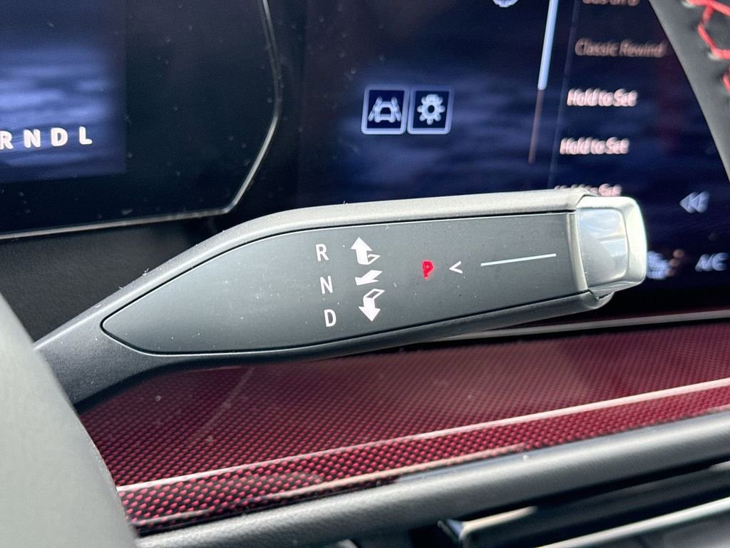 Used 2024 Chevrolet Traverse RS AWD/4WD image 20