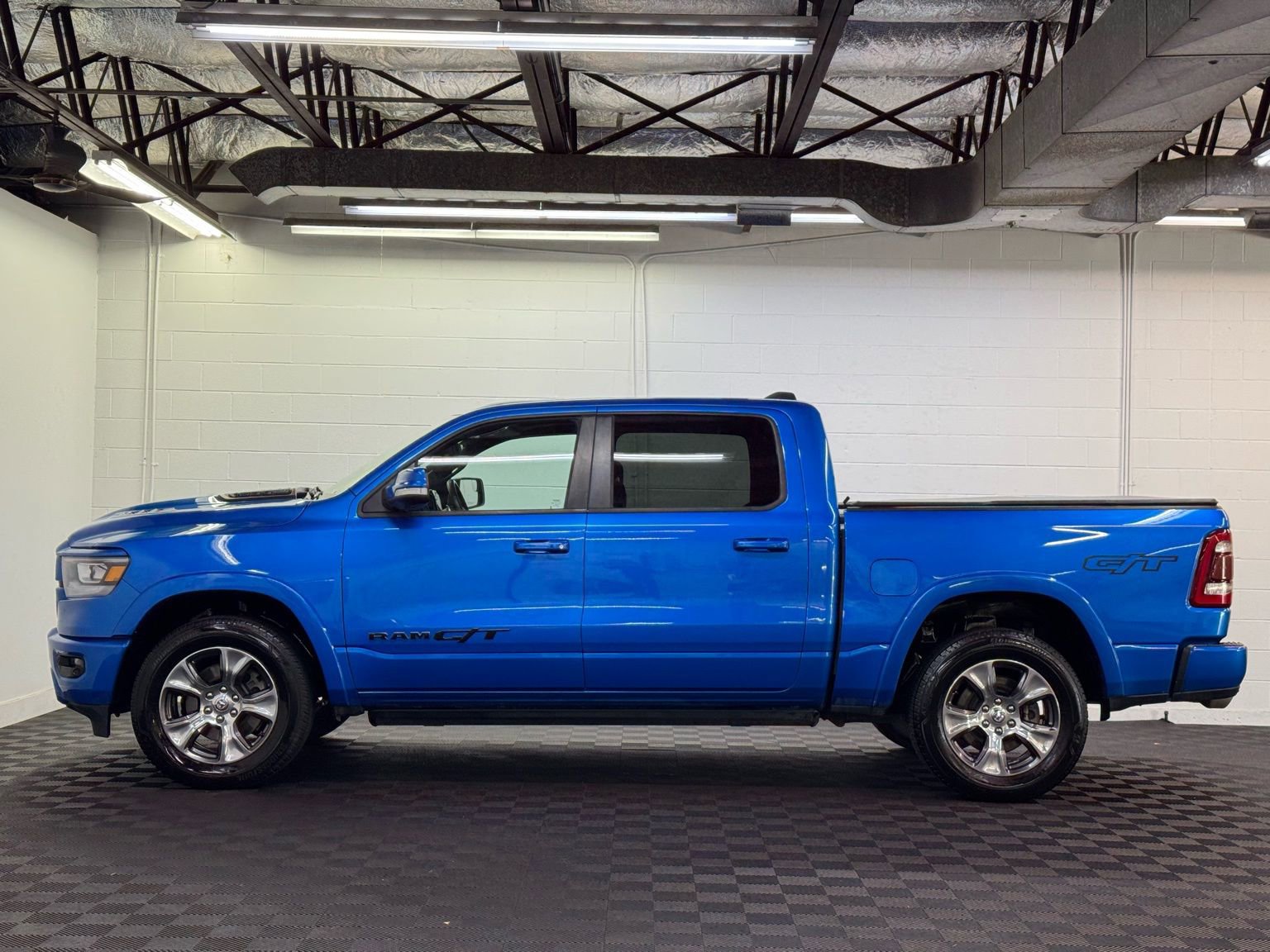 Used 2022 RAM 1500 Laramie w/ G/T Package image 3