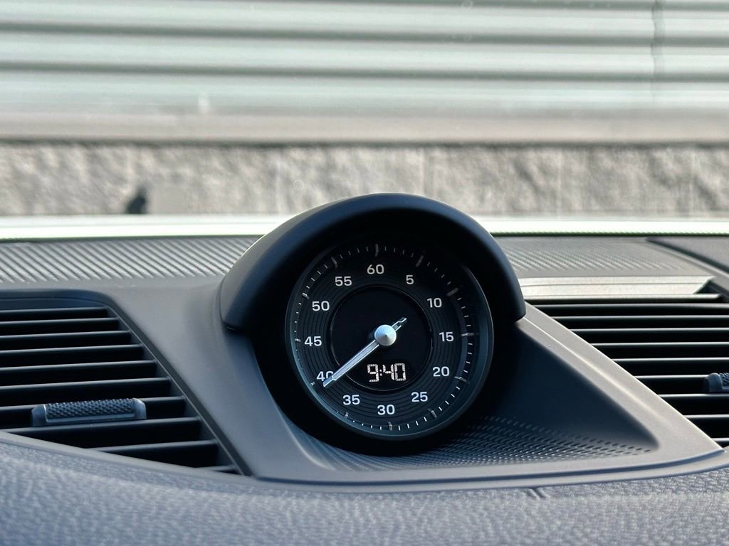 Used 2026 Porsche Panamera 4 image 31