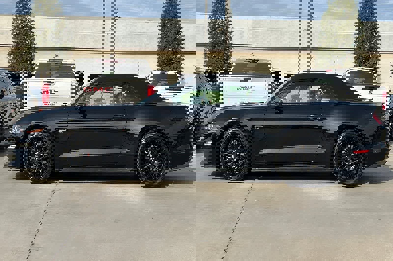 Used 2022 Ford Mustang GT Premium w/ GT Performance Package image 6