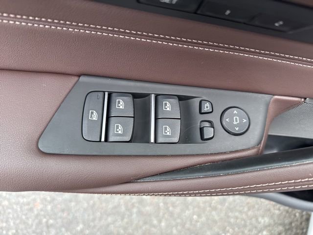 Used 2023 BMW M550i xDrive AWD/4WD image 17