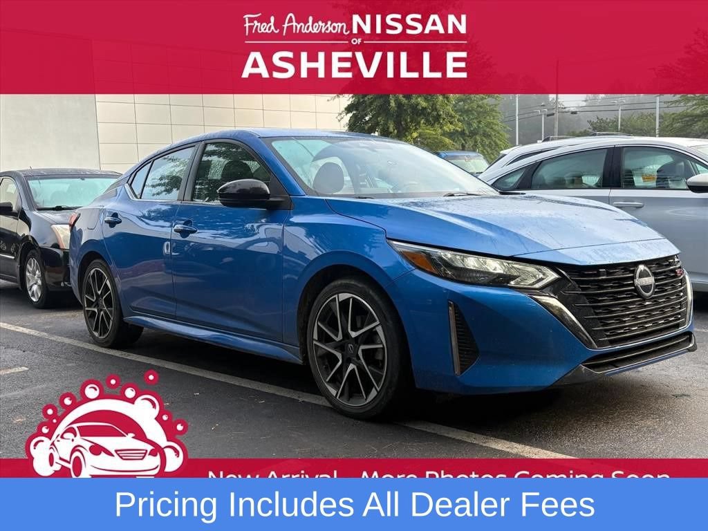 Used 2024 Nissan Sentra SR FWD image 1