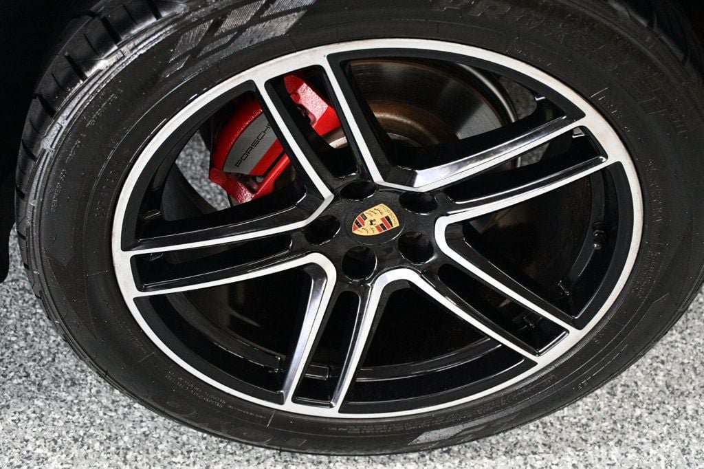 Used 2020 Porsche Macan S AWD/4WD image 19