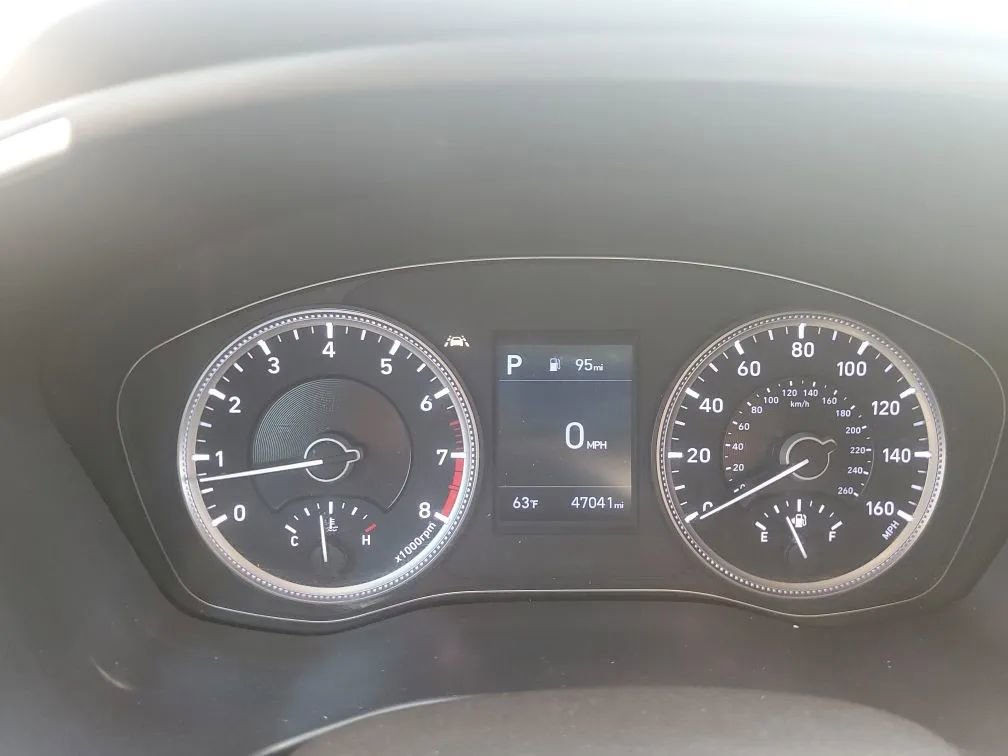 Used 2019 Hyundai Santa Fe SE AWD/4WD image 14