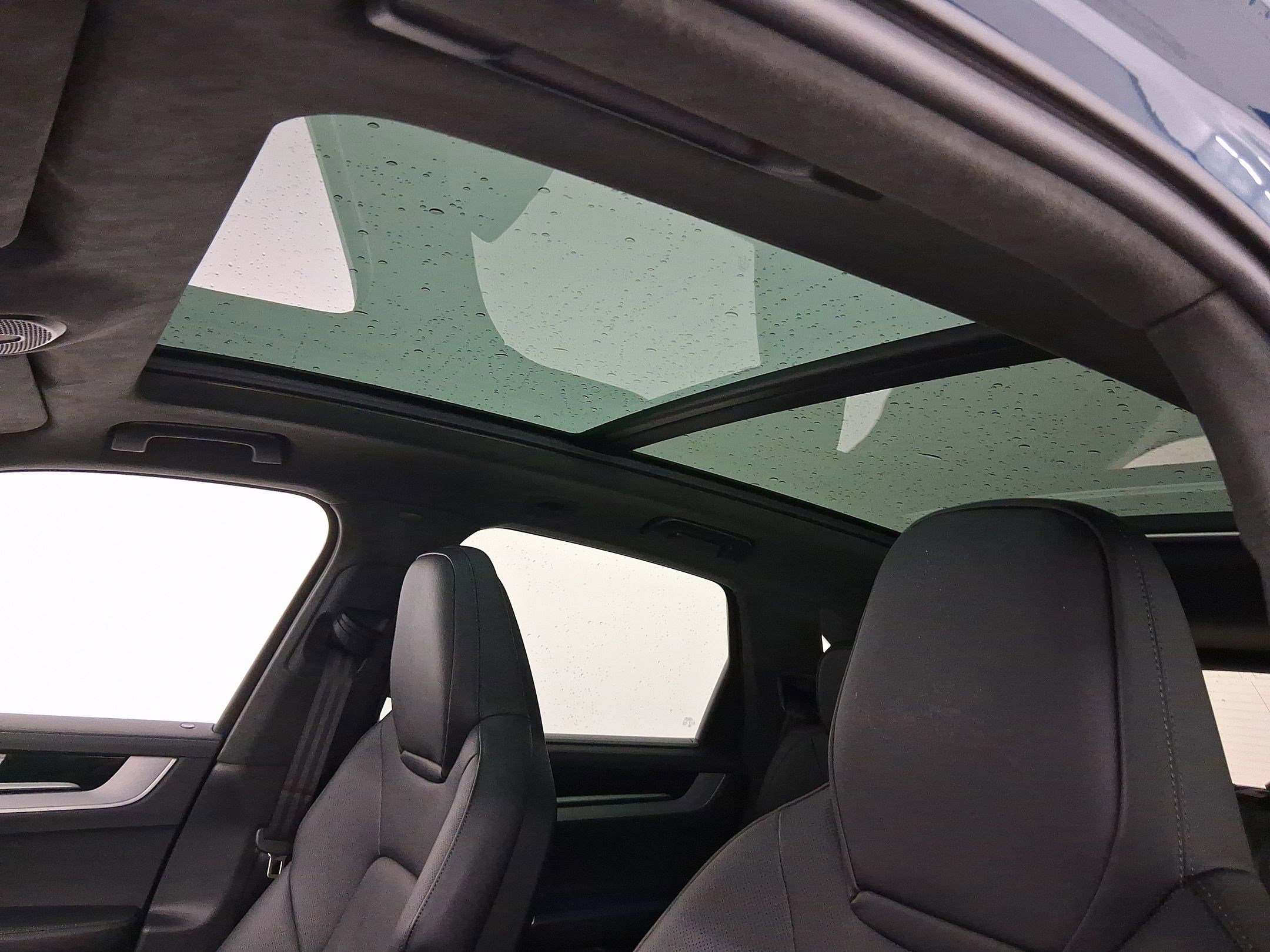 New 2025 Porsche Cayenne GTS image 31