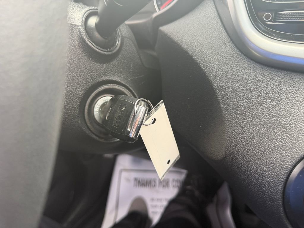 Used 2019 Kia Sorento LX image 32