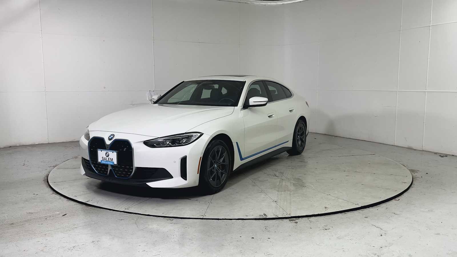 Used 2024 BMW i4 xDrive40i w/ Premium Package image 5