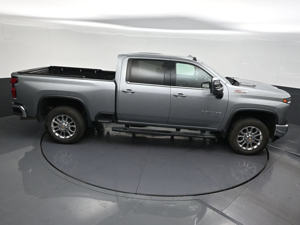Used 2024 Chevrolet Silverado 2500 LTZ w/ LTZ Convenience Package AWD/4WD image 21