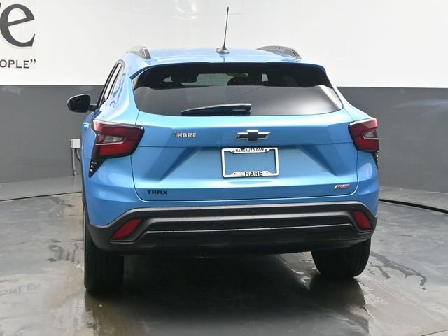 Used 2025 Chevrolet Trax RS w/ Driver Confidence Package image 35