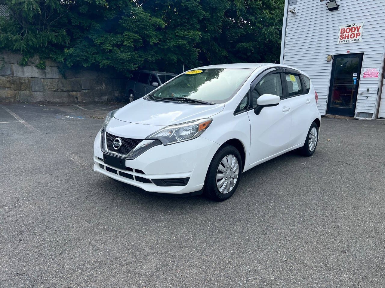 Used 2017 Nissan Versa Note S Plus FWD image 6
