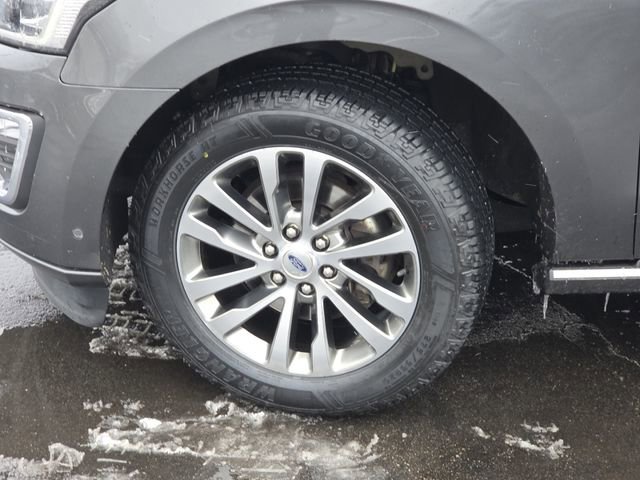 Used 2018 Ford Expedition Max Limited w/ Equipment Group 301A image 32