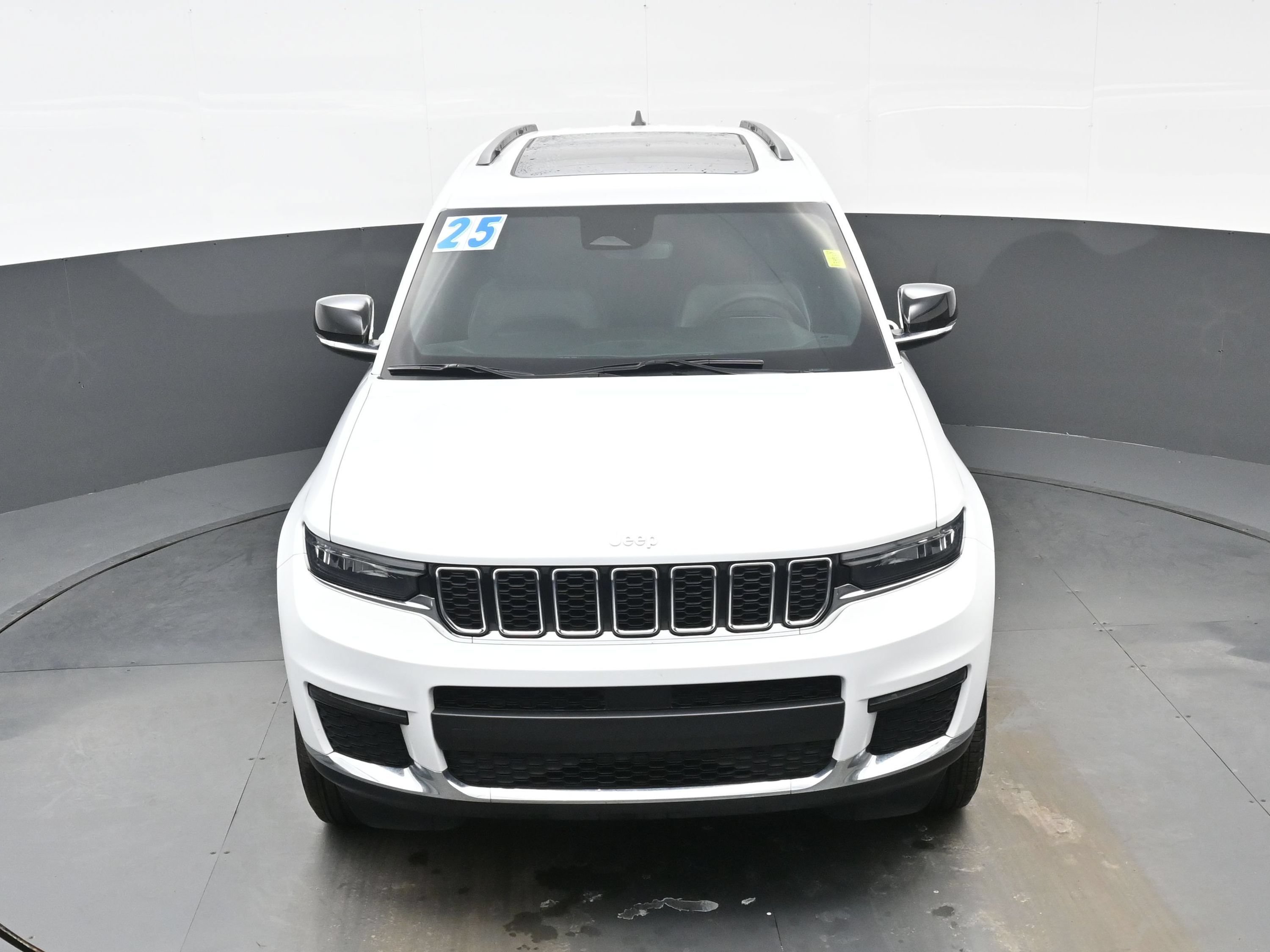 Used 2025 Jeep Grand Cherokee L Limited AWD/4WD image 42