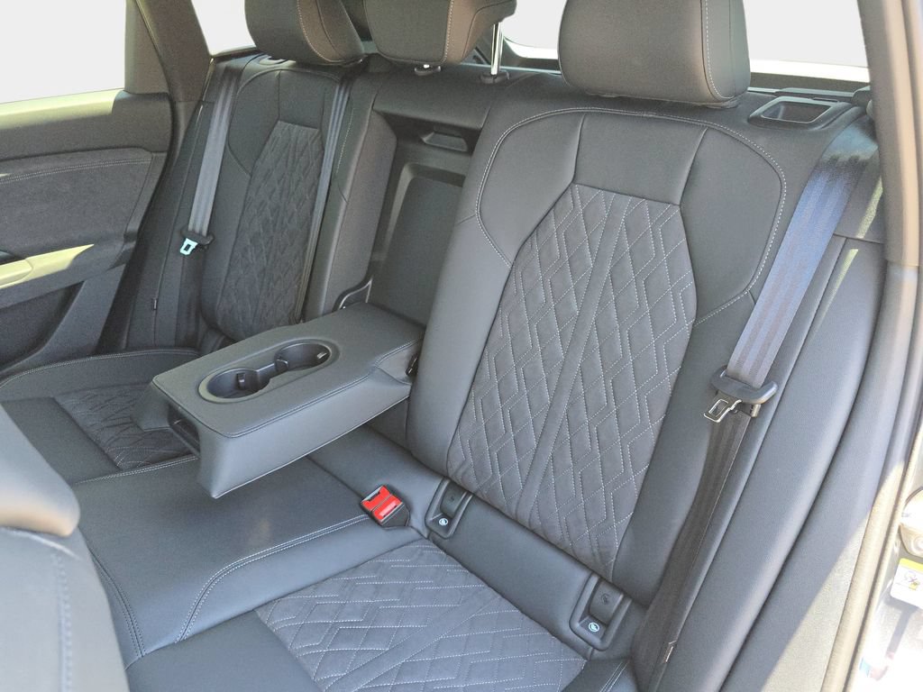 New 2027 Audi SQ6 e-tron Premium Plus AWD/4WD image 14