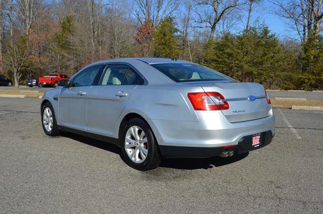 Used 2011 Ford Taurus SEL w/ 201A Rapid Spec Order Code image 7