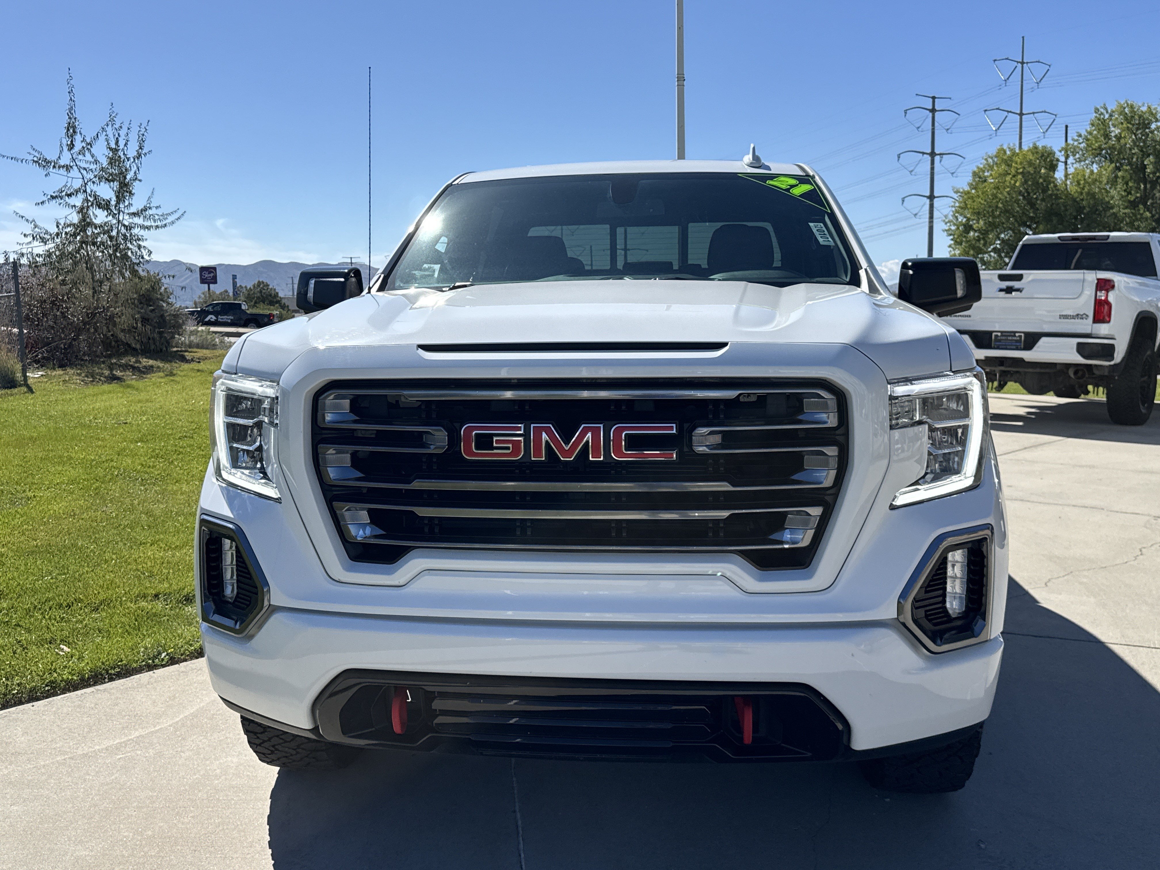 Used 2021 GMC Sierra 1500 AT4 w/ AT4 Preferred Package AWD/4WD image 8