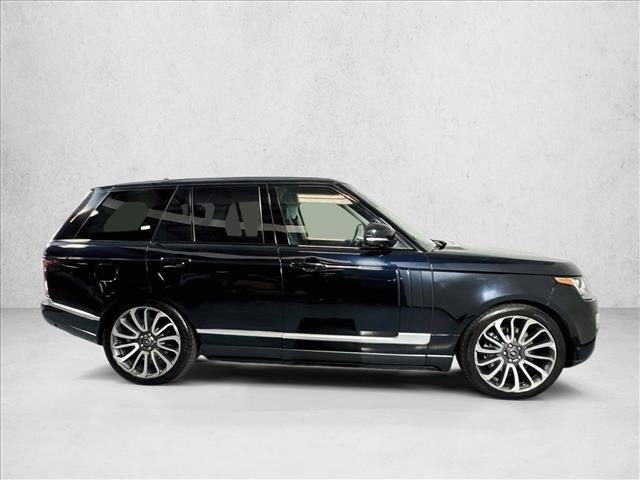 Used 2016 Land Rover Range Rover Supercharged AWD/4WD image 4