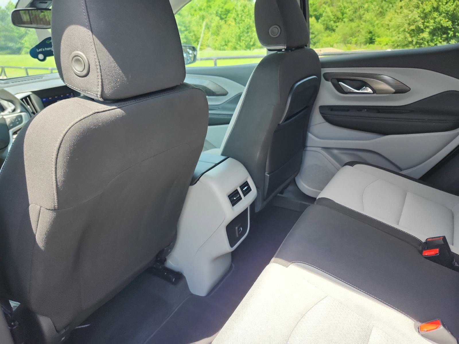 Certified 2024 GMC Terrain SLE w/ Driver Convenience Package FWD image 11