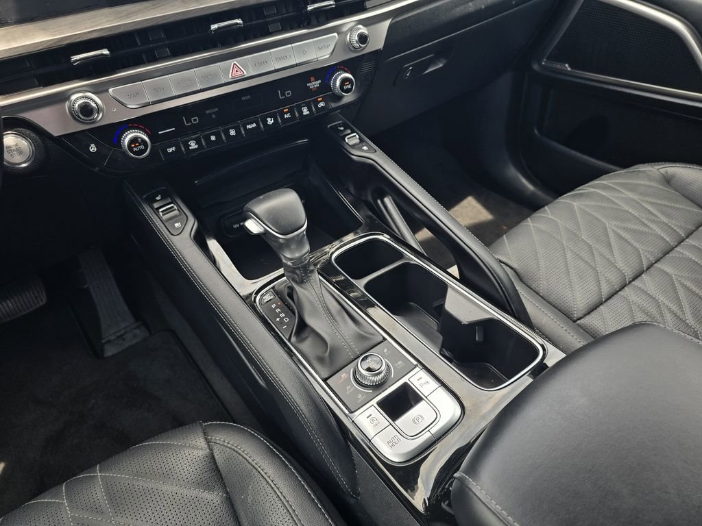 Used 2025 Kia Telluride AWD image 17