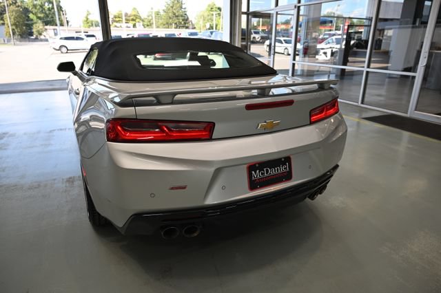 Used 2017 Chevrolet Camaro SS RWD image 10