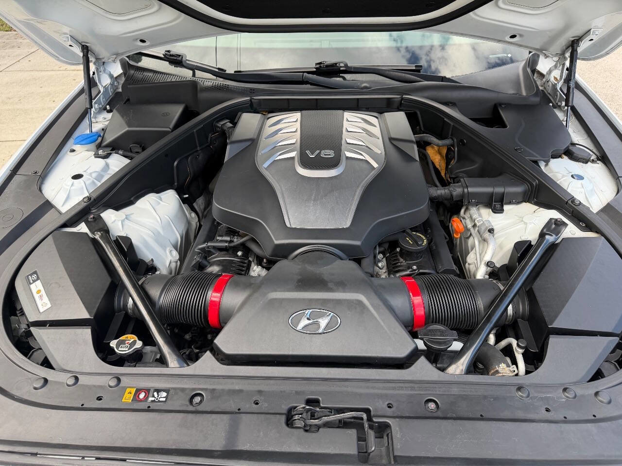 Used 2015 Hyundai Genesis 5.0 image 25