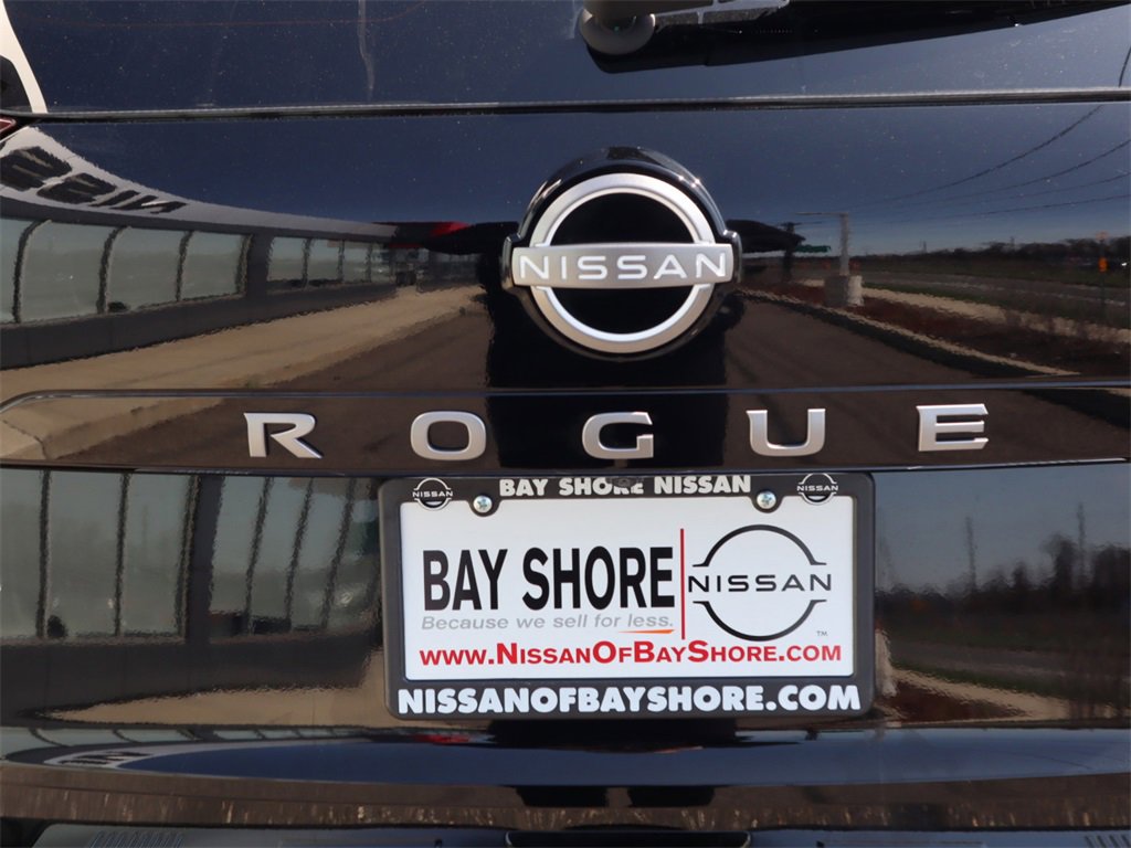 Certified 2025 Nissan Rogue SV w/ SV Premium Package image 35