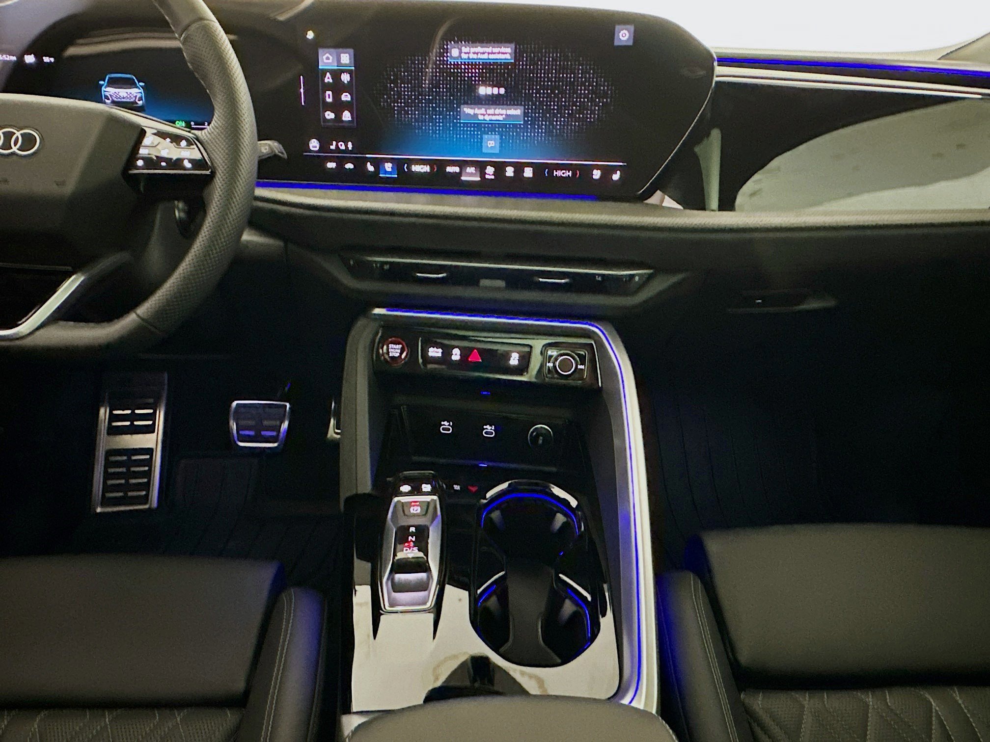 Used 2025 Audi SQ5 Premium Plus w/ Premium Plus Package image 11