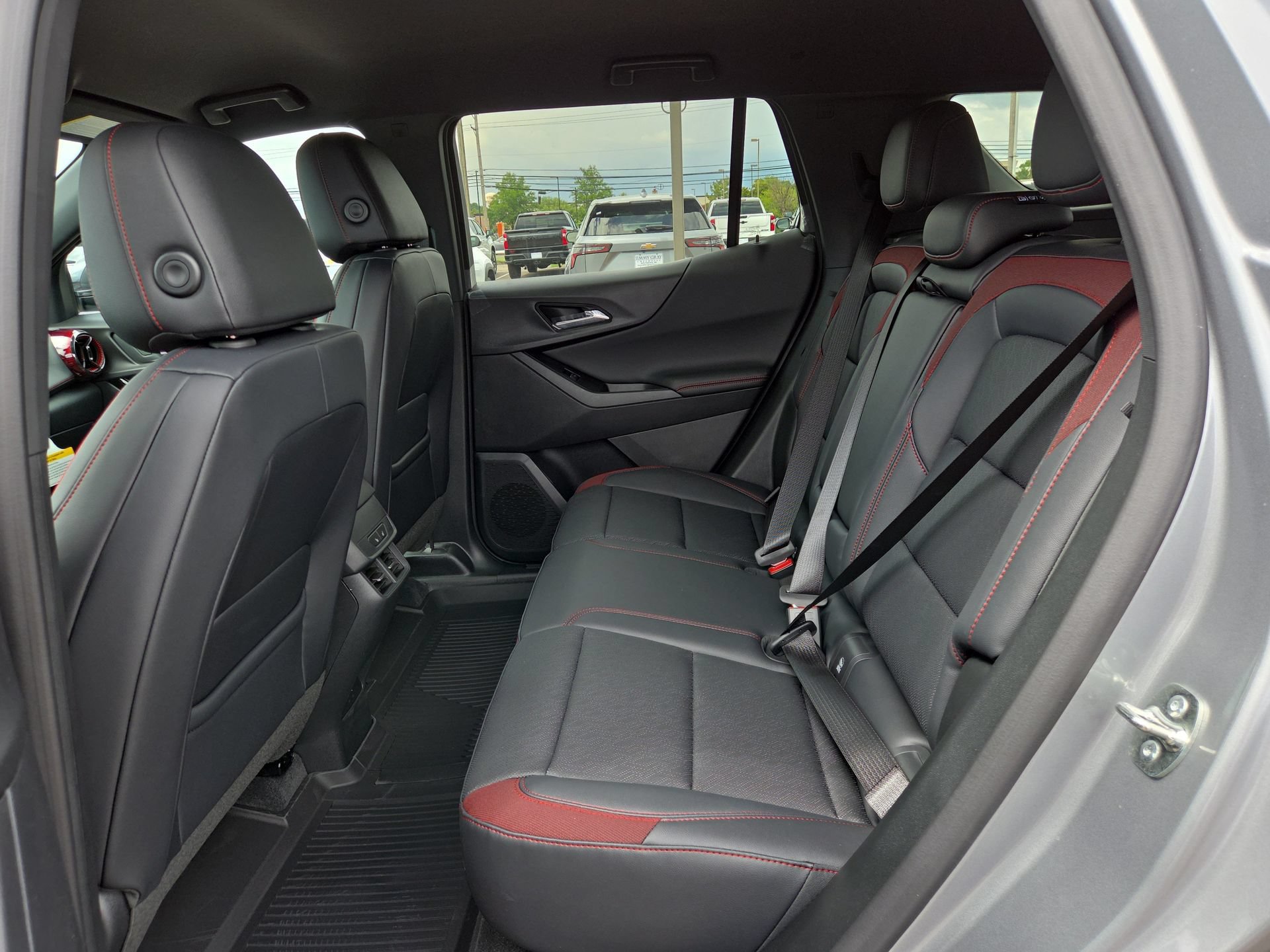 New 2027 Chevrolet Equinox RS w/ Safety and Technology Package FWD image 11