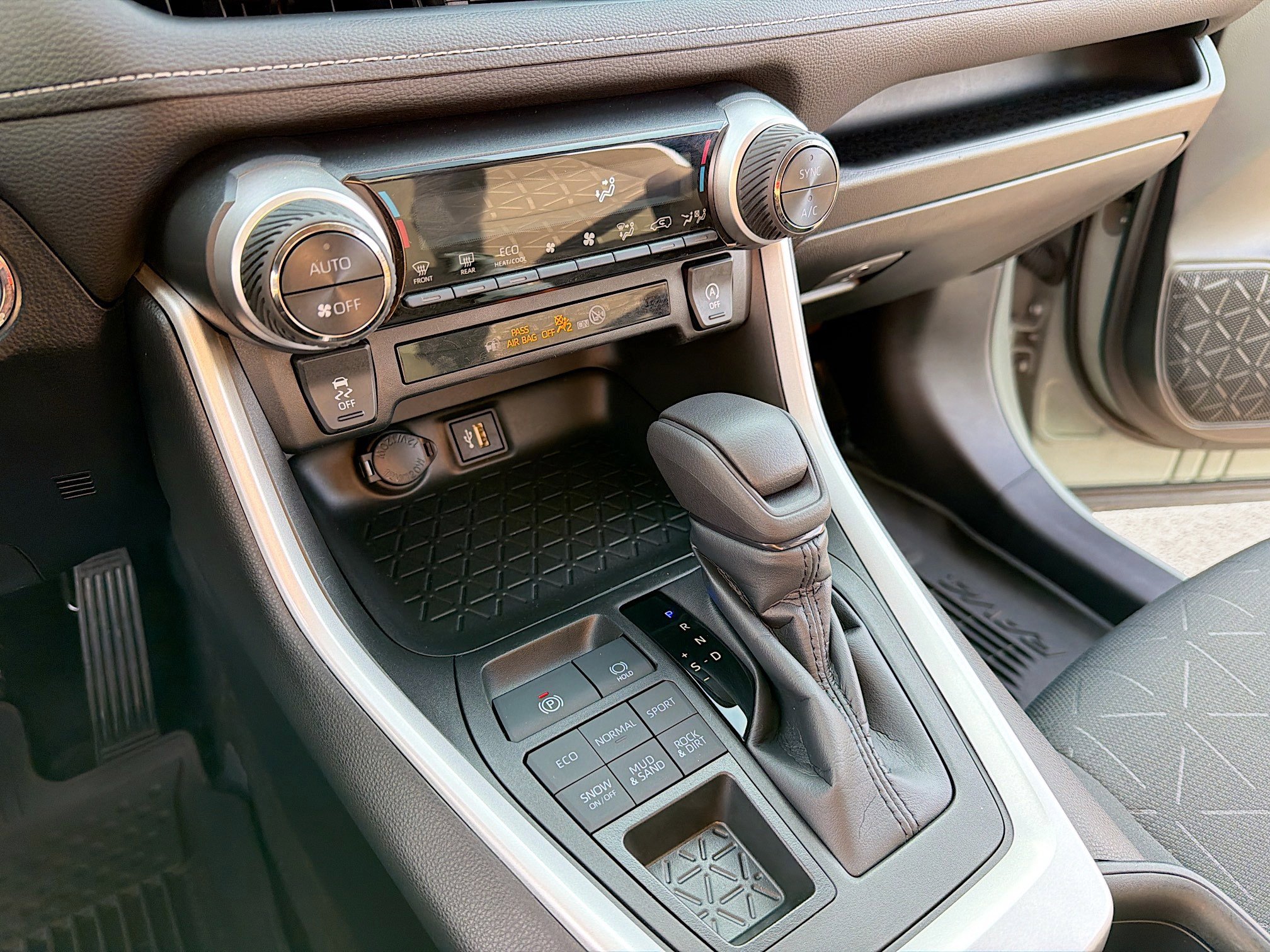 Certified 2023 Toyota RAV4 XLE image 11