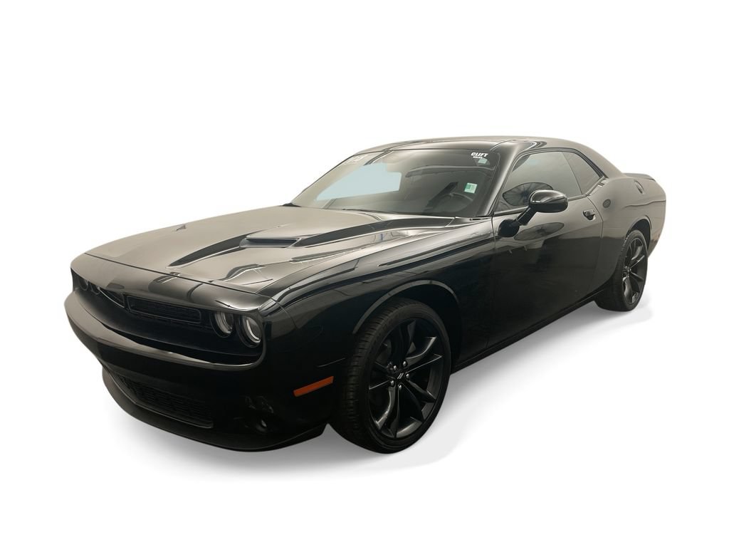 Used 2018 Dodge Challenger SXT w/ Blacktop Package RWD image 29