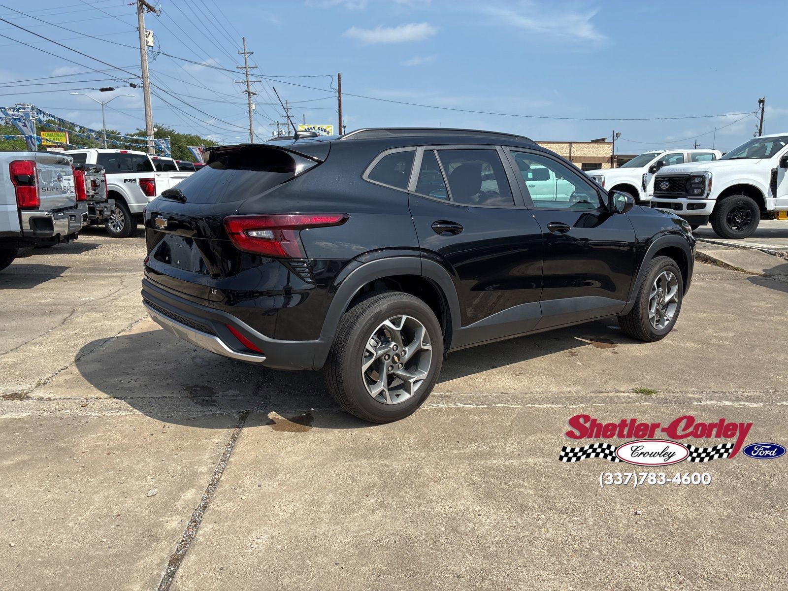 Used 2025 Chevrolet Trax LT FWD image 13