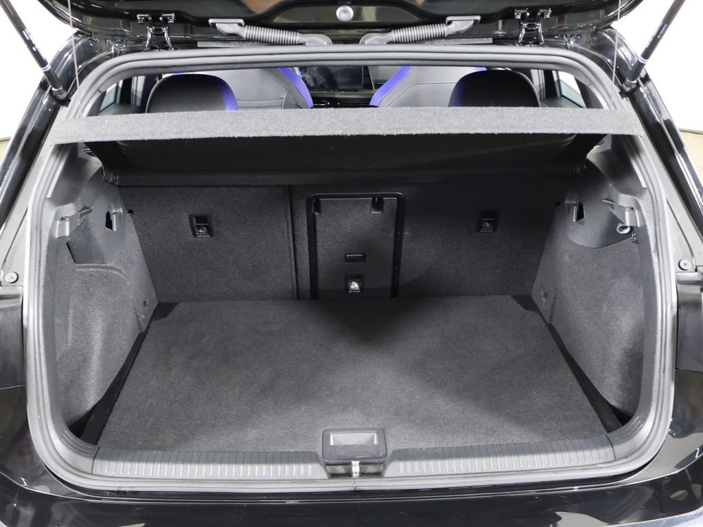 Used 2024 Volkswagen Golf R AWD/4WD image 20