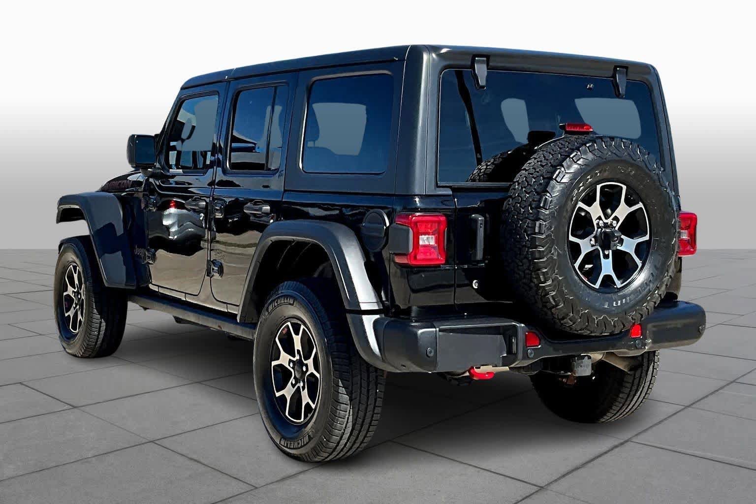Used 2018 Jeep Wrangler Unlimited Rubicon AWD/4WD image 12