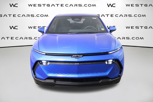 Used 2025 Chevrolet Equinox EV LT FWD image 2