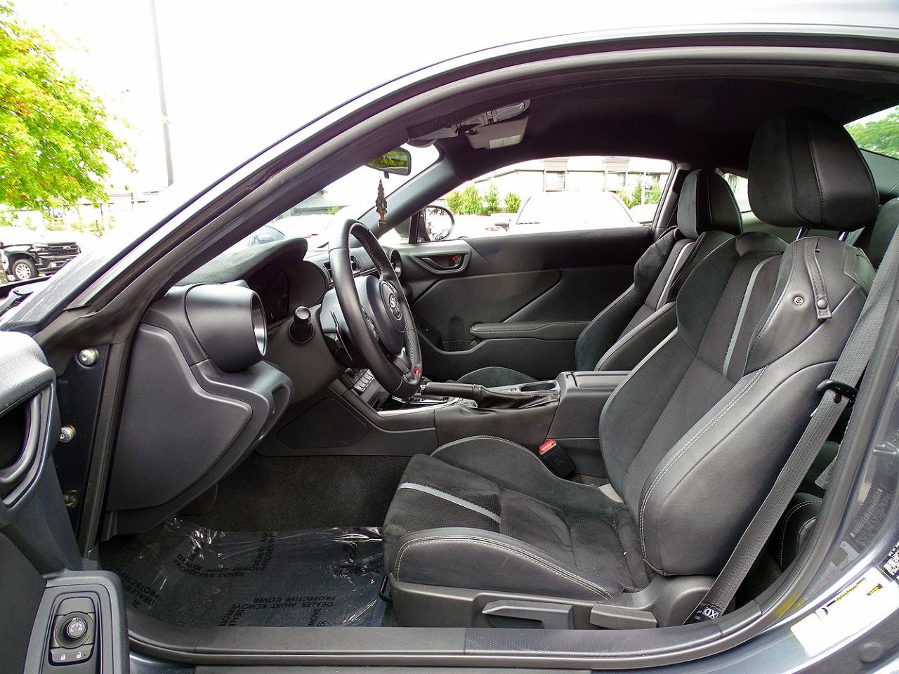 Used 2024 Toyota GR86 Premium w/ Performance Package RWD image 24