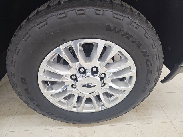 Used 2022 Chevrolet Silverado 2500 High Country image 21