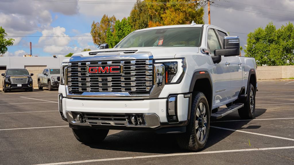 New 2026 GMC Sierra 2500 Denali w/ Denali Reserve Package AWD/4WD image 2