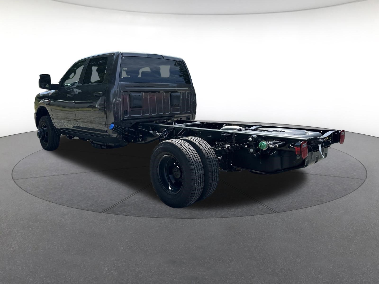 New 2027 RAM 3500 Tradesman RWD image 3