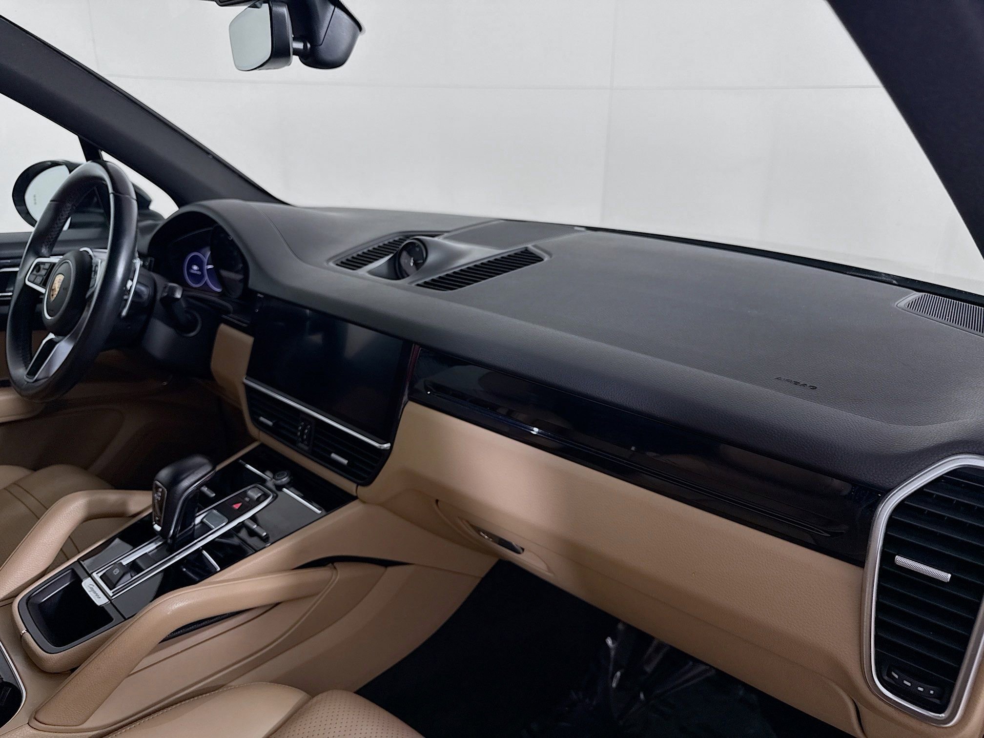 Certified 2020 Porsche Cayenne image 28