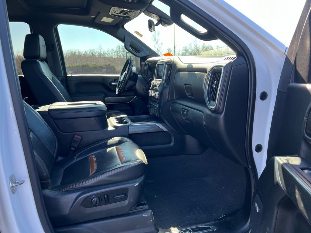 Used 2020 GMC Sierra 2500 AT4 w/ AT4 Premium Package image 9