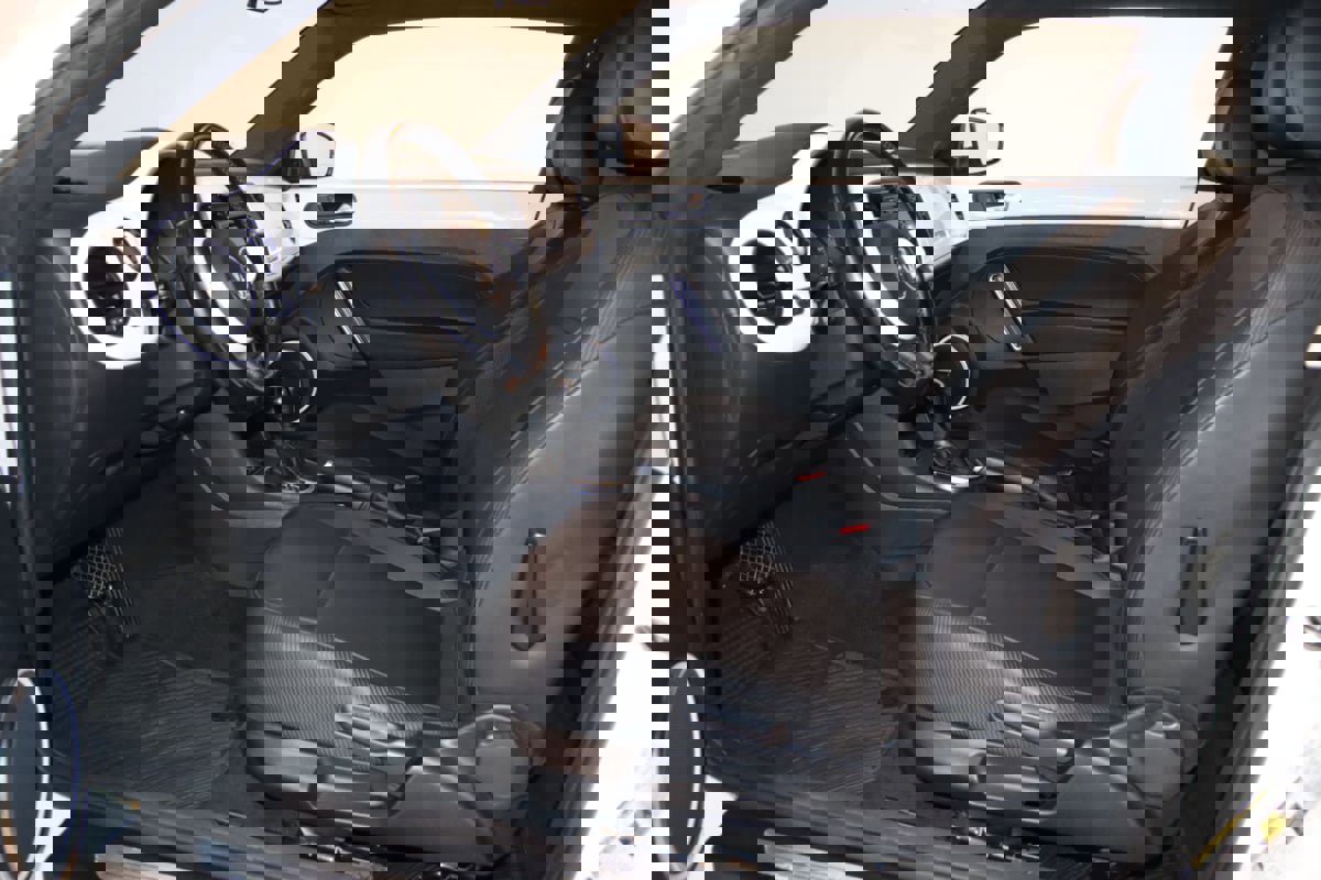 Used 2012 Volkswagen Beetle 2.5 image 29