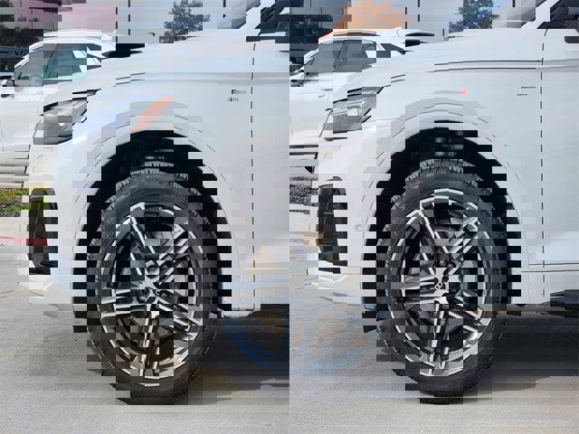 Used 2023 Audi Q5 e Prestige image 6