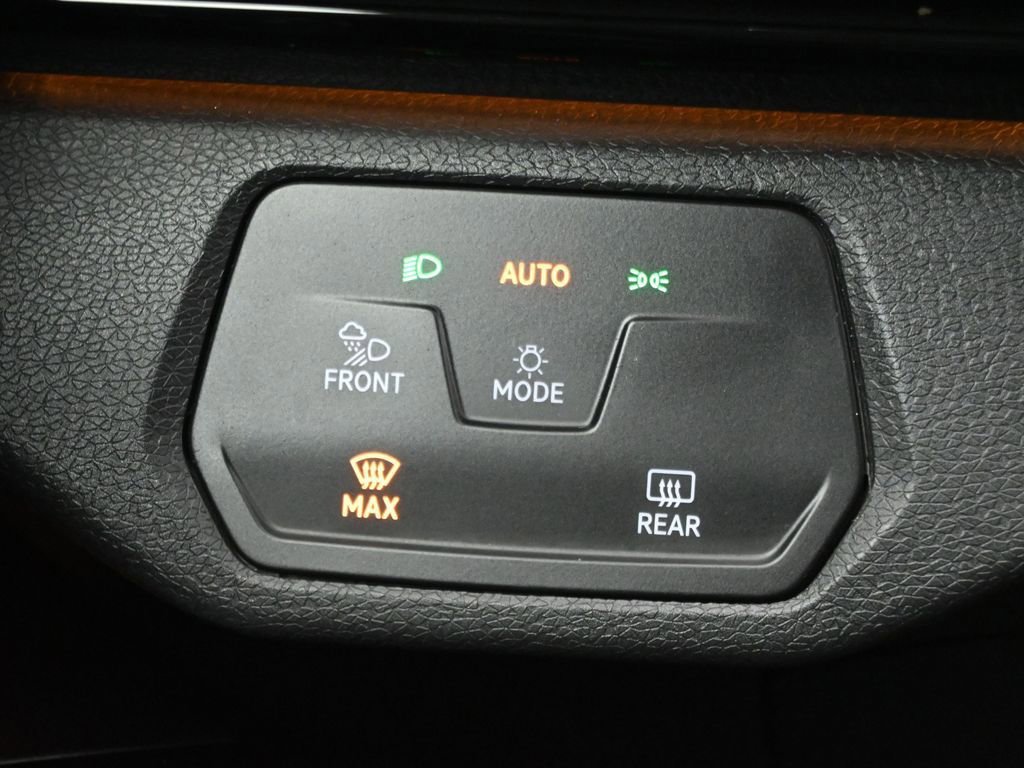 Used 2021 Volkswagen ID.4 Pro S w/ Gradient Package RWD image 16