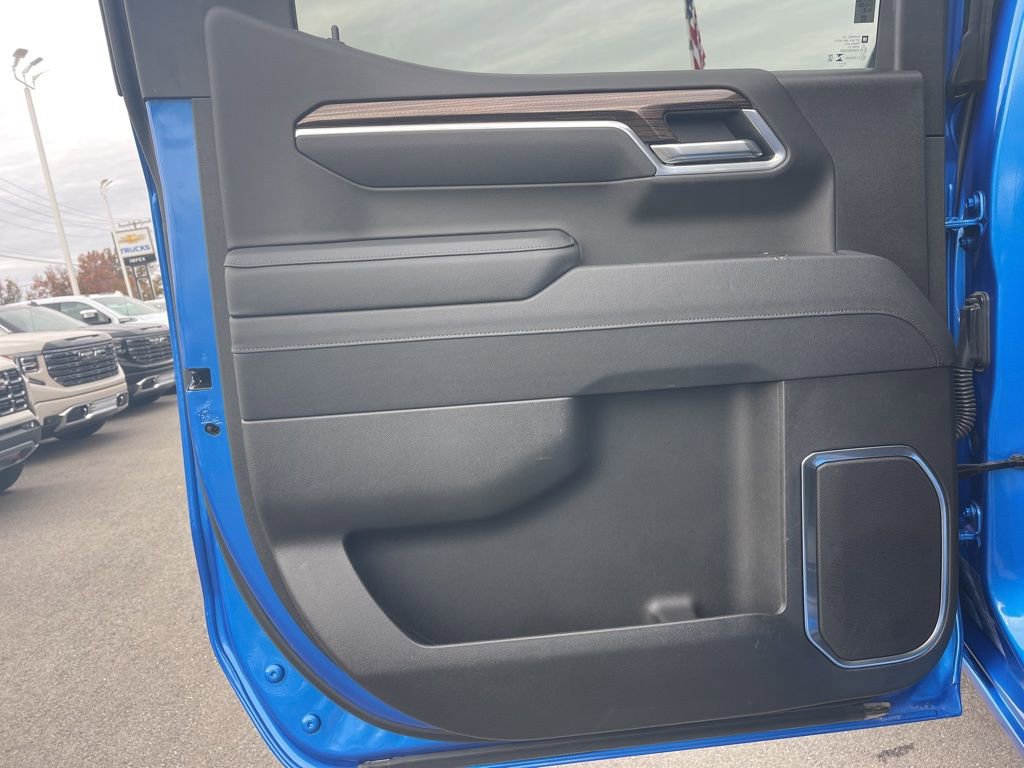 Used 2025 Chevrolet Silverado 1500 LT image 13