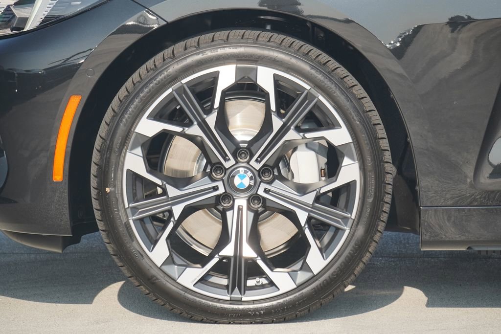 Used 2026 BMW 430i xDrive Coupe w/ Parking Assistance Package AWD/4WD image 5