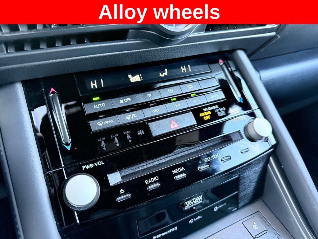 Used 2023 Lexus IS 500 image 22