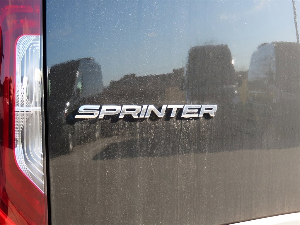 Used 2024 Mercedes-Benz Sprinter 2500 image 16