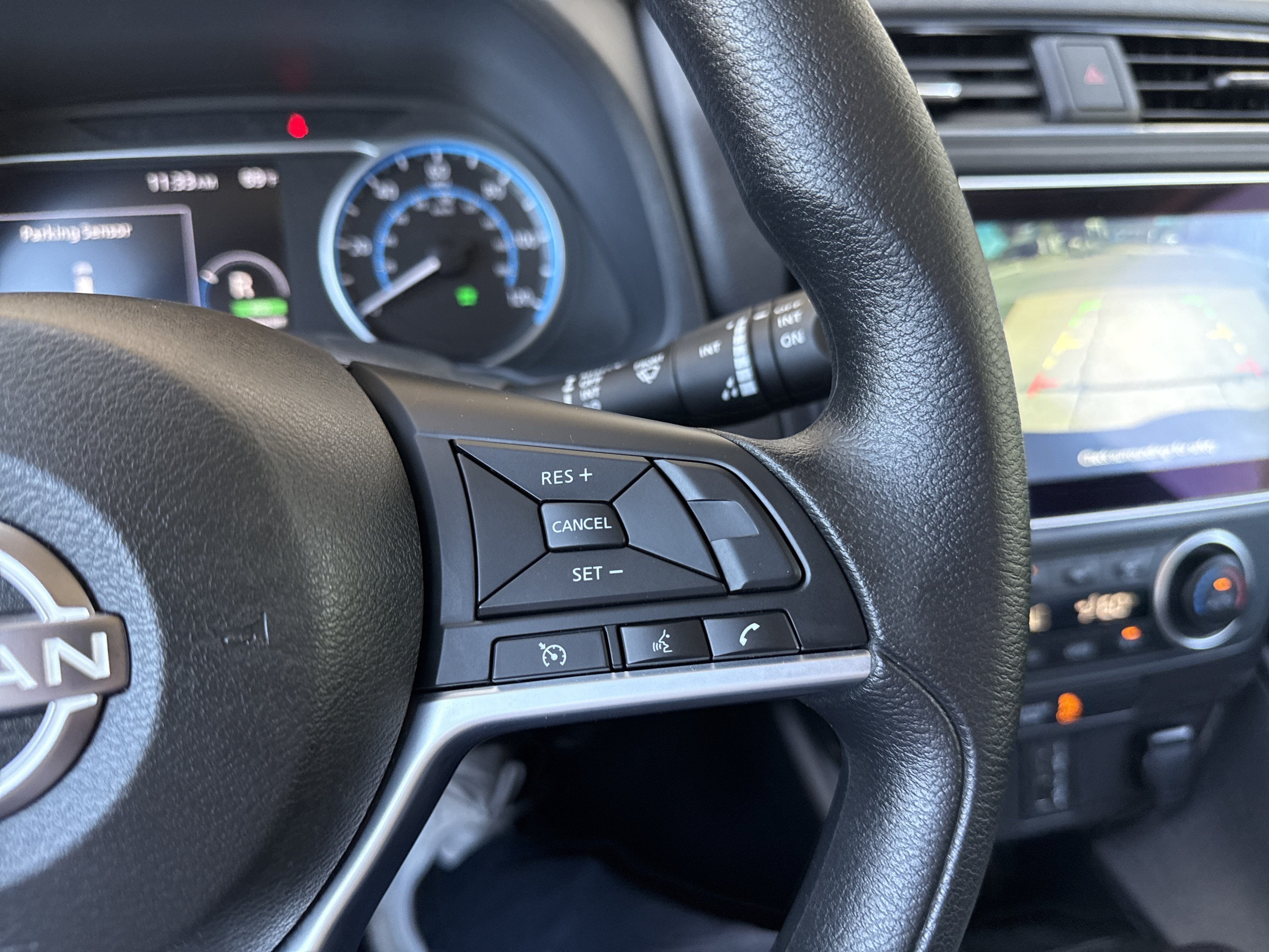Certified 2025 Nissan Leaf S FWD image 20