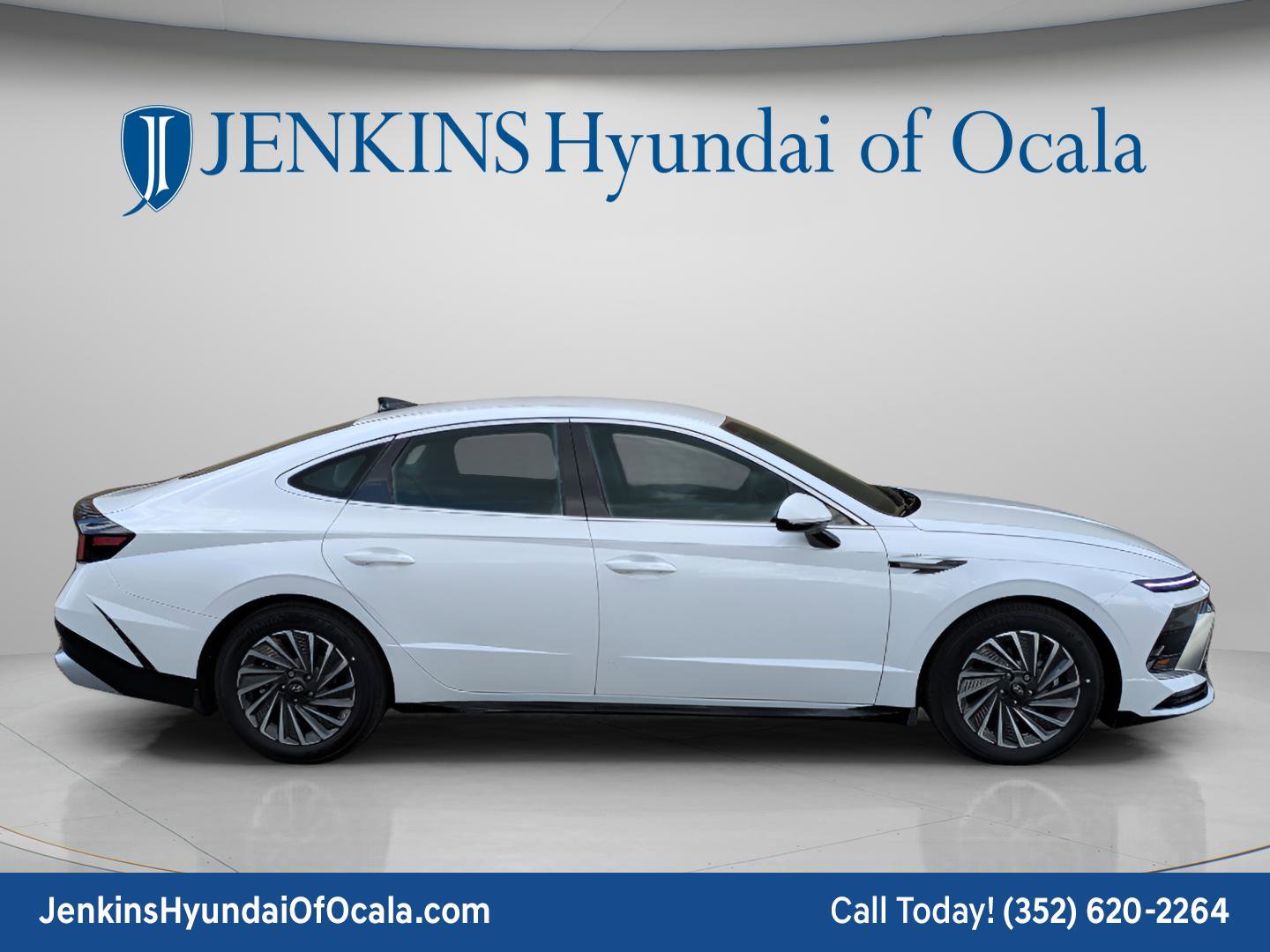 New 2025 Hyundai Sonata SEL FWD image 2