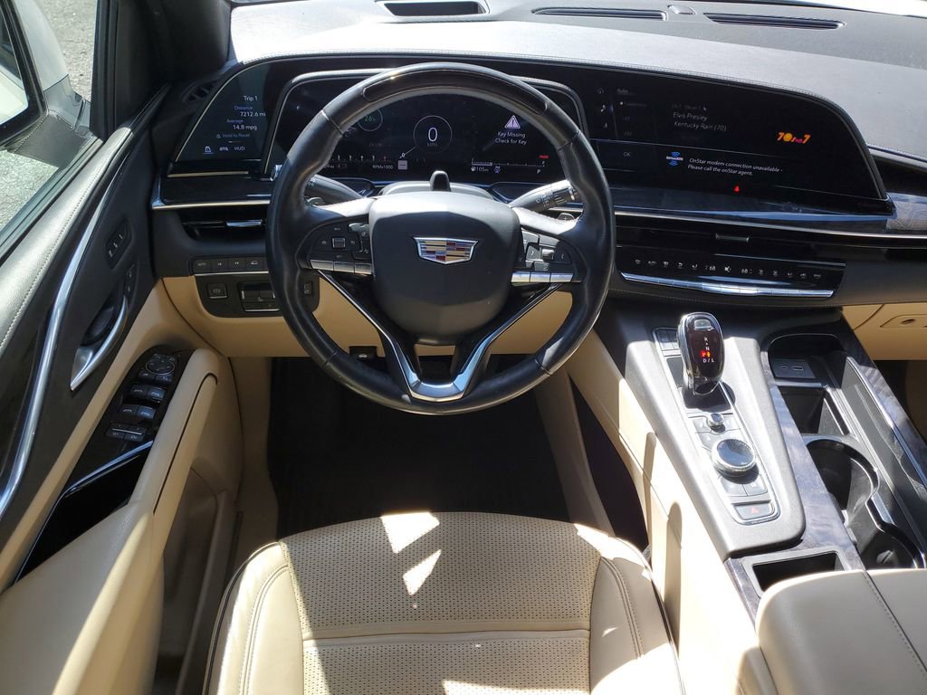 Used 2023 Cadillac Escalade Premium Luxury w/ Performance Package image 12