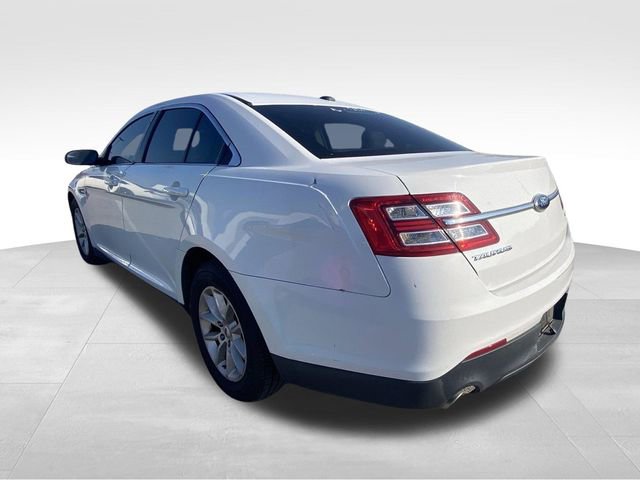 Used 2014 Ford Taurus SE FWD image 7